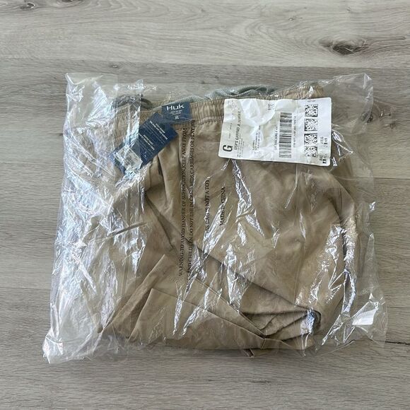 HUK Pursuit Volley Quick Dry Fishing Shorts Khaki XL NWT IN PACKAGE - Picture 3 of 8